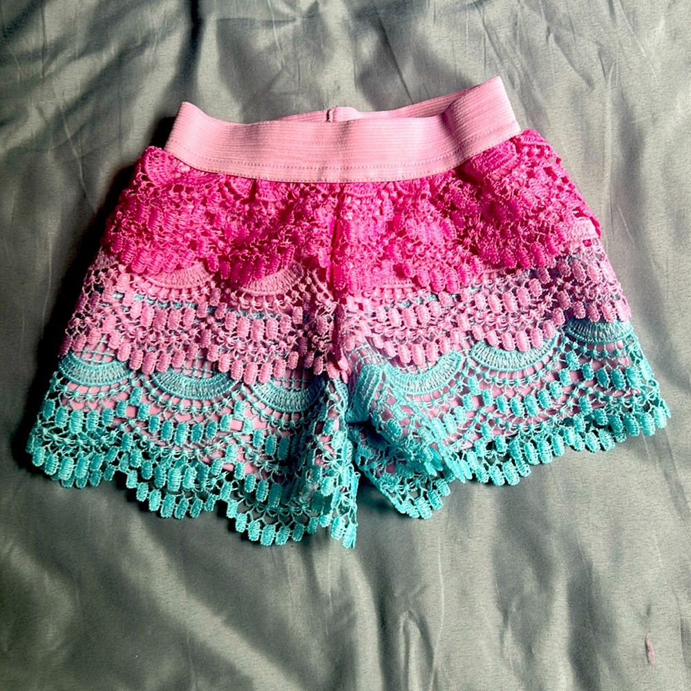 Adorable shorts! Size 2T